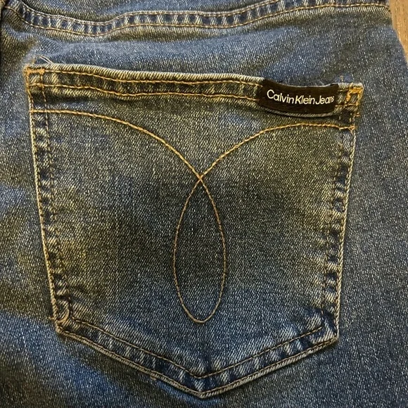 Calvin Klein Jeans - Picture 9 of 10